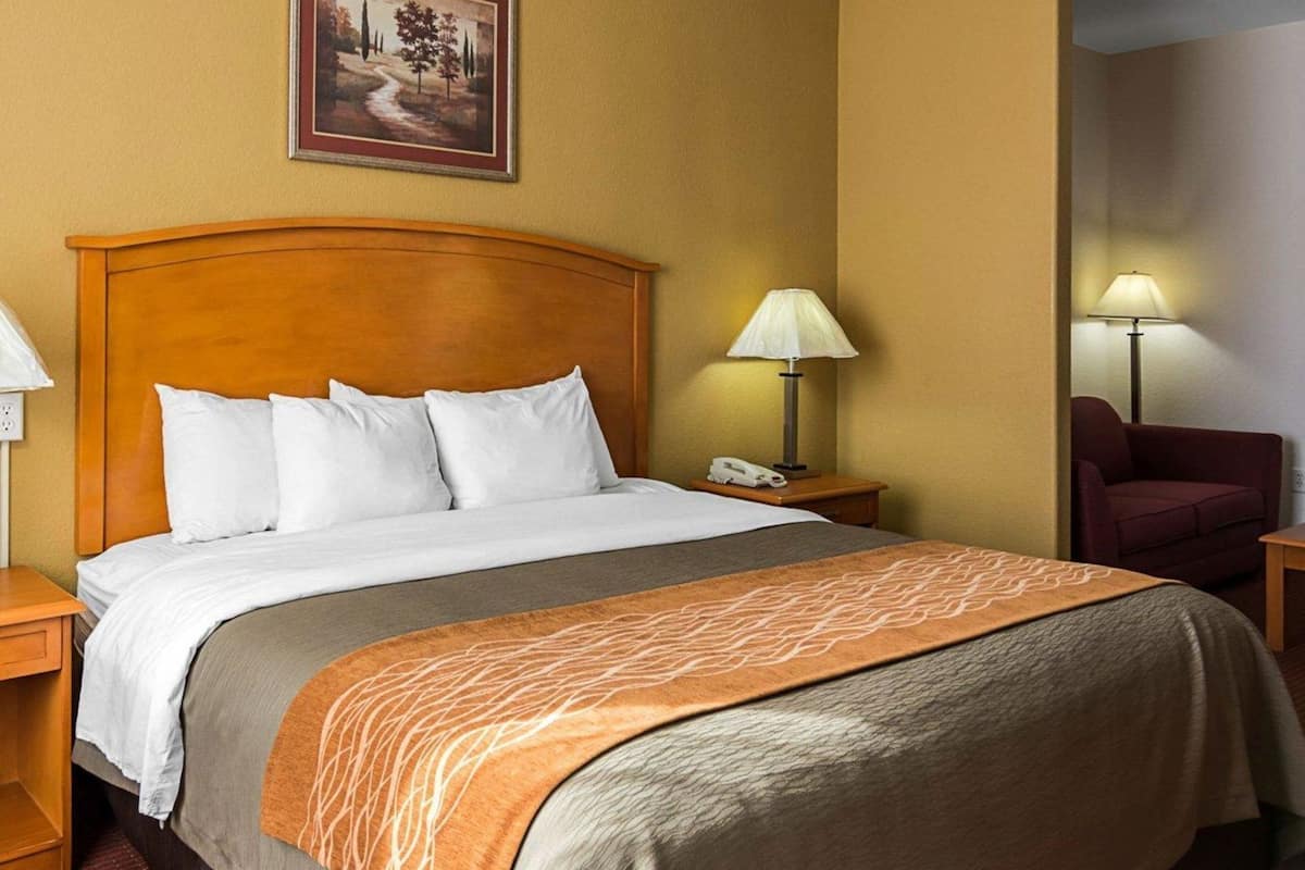 Caixa forta a l'habitació, decoració individual i mobiliari individual