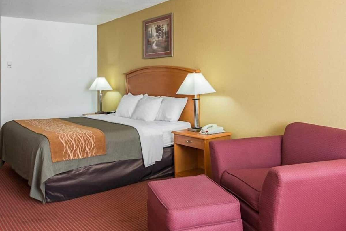 Caixa forta a l'habitació, decoració individual i mobiliari individual