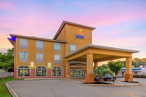 Exterior - Comfort Inn & Suites Chesapeake - Portsmouth (Chesapeake)