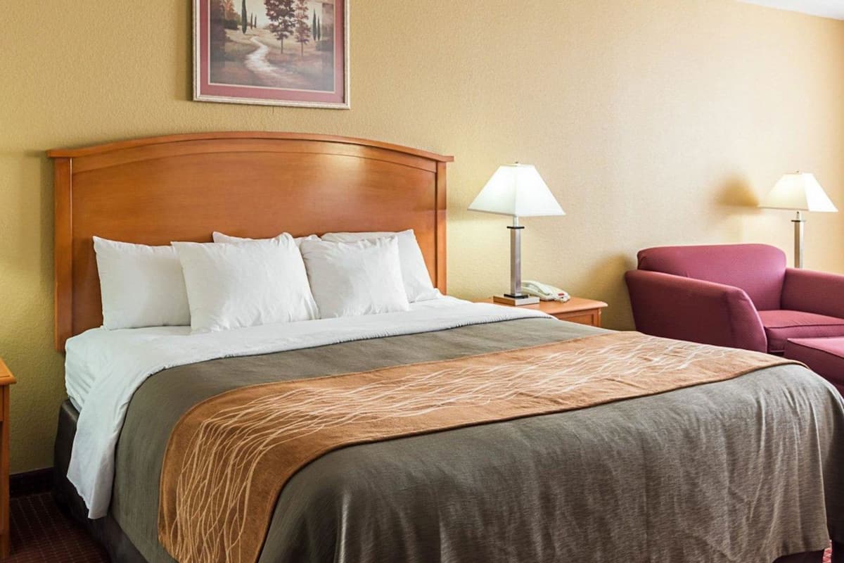 Caixa forta a l'habitació, decoració individual i mobiliari individual