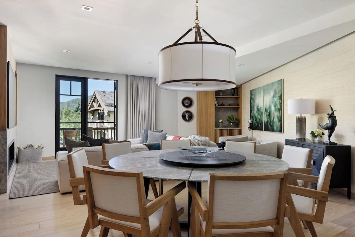 Chambre, 3 chambres (Sourdough Residence) | Literie hypoallergénique, couette en duvet d'oie, minibar