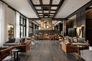 Breakfast, lunch and dinner served - Four Seasons Resort and Residences Vail (Vail)