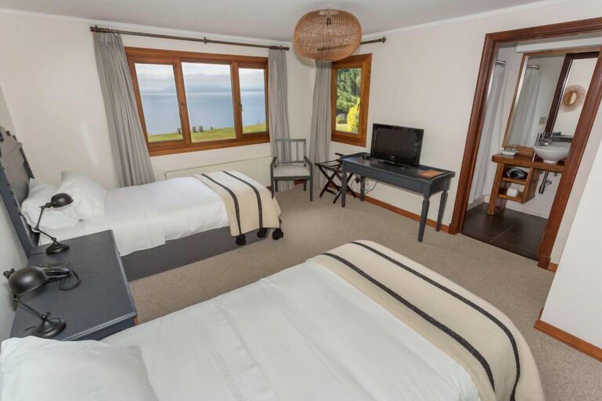1 bedroom, in-room safe, desk, laptop workspace