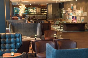Bar (on property) - Motel One Hamburg - Alster (Hamburg)
