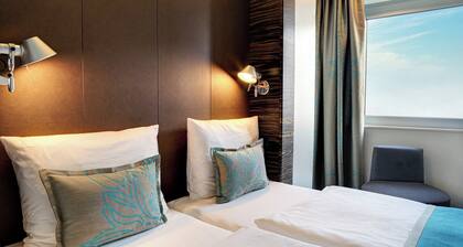 Motel One Hamburg - Alster