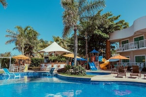 Outdoor pool - Hotel Paradiso del Sol (Cabo Frio)