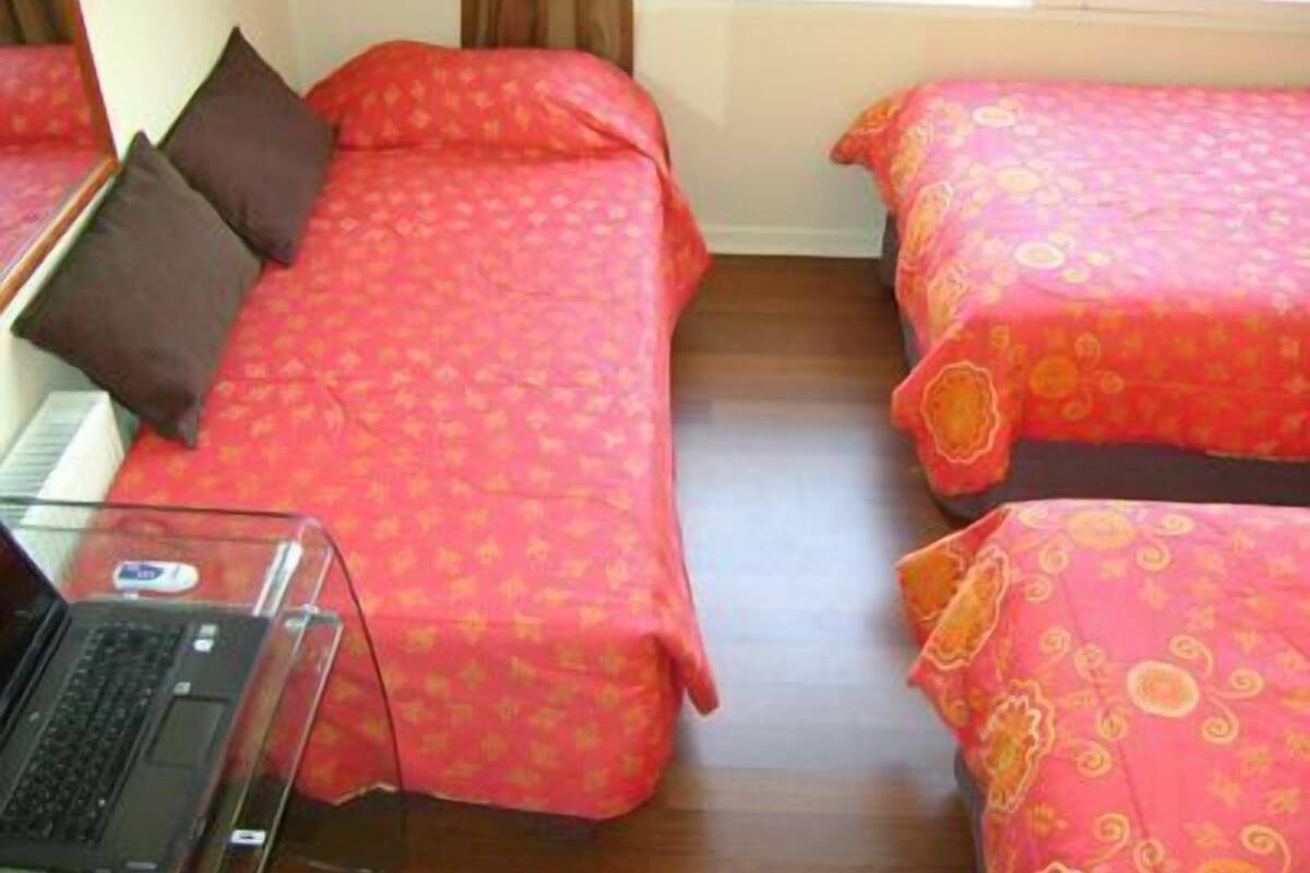 Dreibettzimmer, 3 Einzelbetten