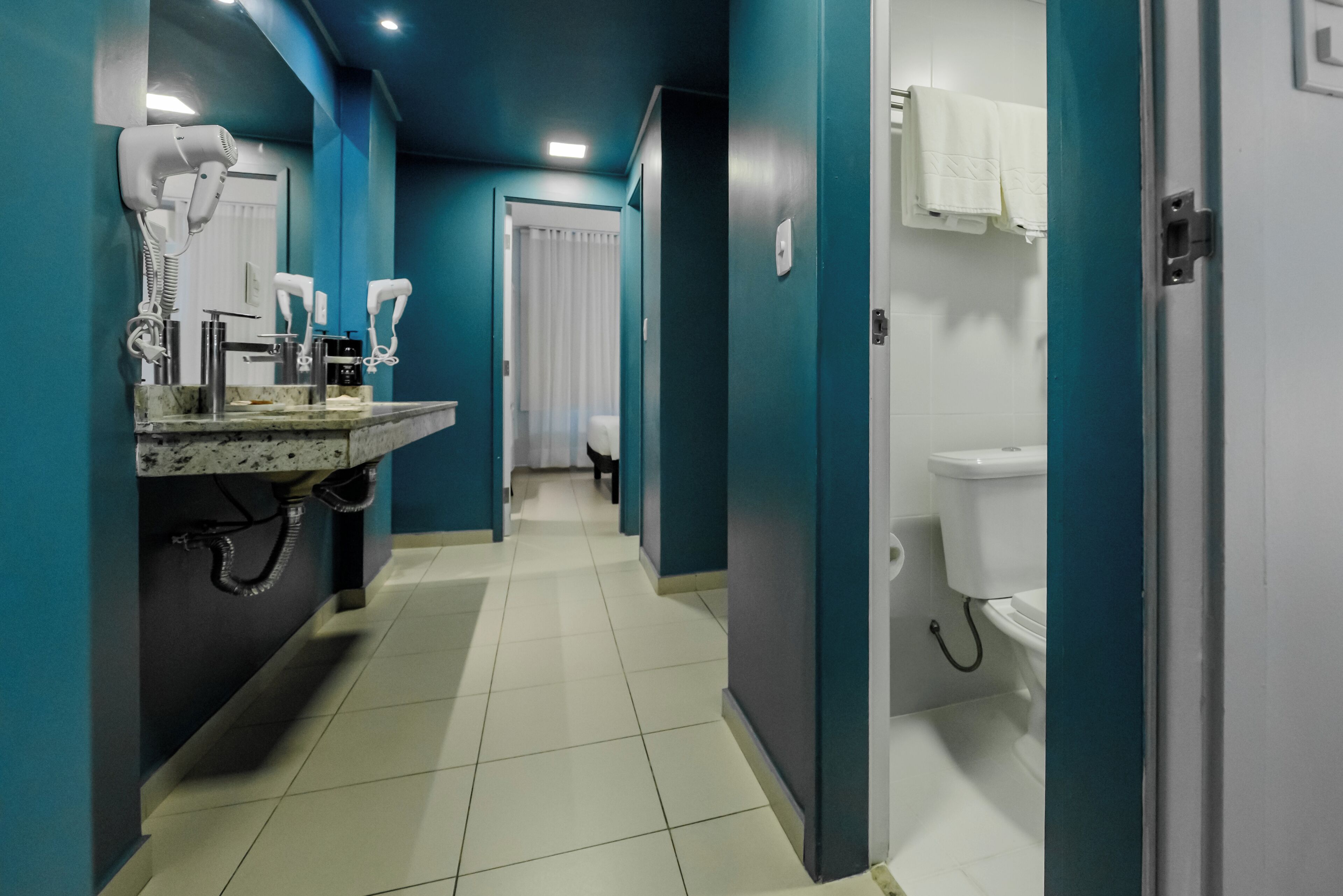 Standaard appartement, meerdere bedden | Badkamer
