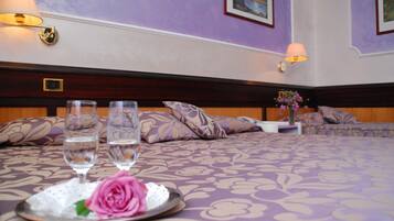 Select Comfort beds, desk, soundproofing, free WiFi