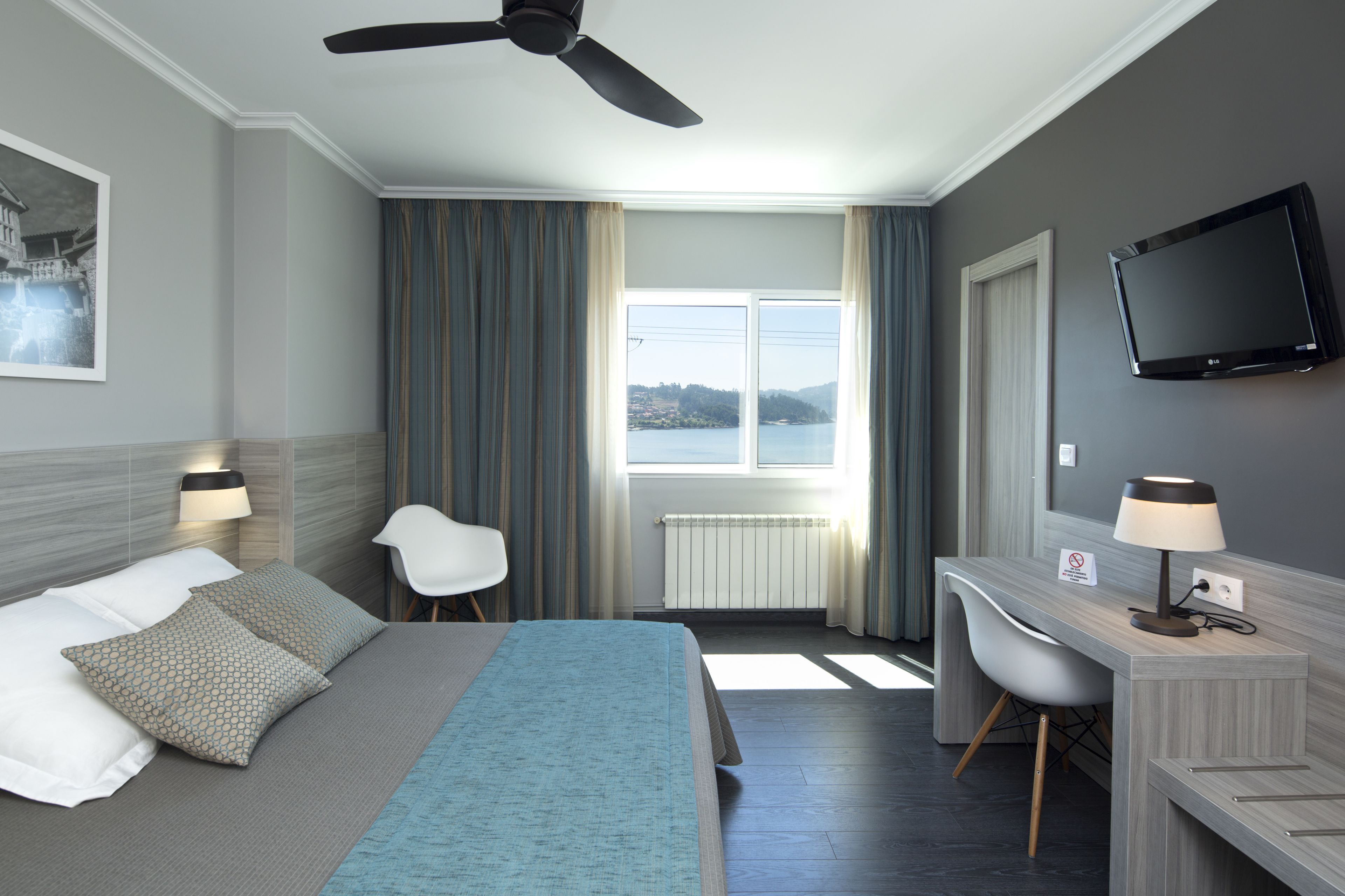 Photo - Hotel Combarro