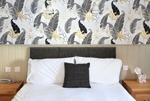 Desk, iron/ironing board, free WiFi - The Marine Hotel (Hartlepool)