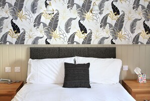 双人房 | 办公桌、熨斗/熨板、免费 WiFi