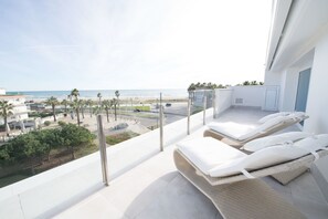 Terrace/patio - Masd Mediterráneo Hotel & Apartamentos (Castelldefels)