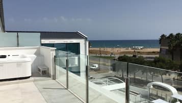 Habitación Duplex (Prmier Line) | Camas con efecto memoria y caja de seguridad en la habitación