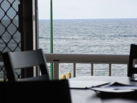 Apartamento standard, 2 quartos, de frente para o oceano | Sacada