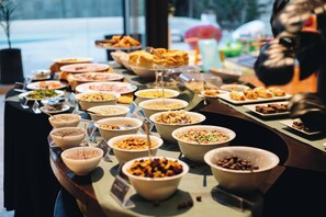 Dagelijks continentaal ontbijt inbegrepen