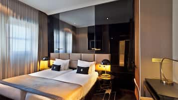 Hypo-allergenic bedding, in-room safe, soundproofing, free WiFi