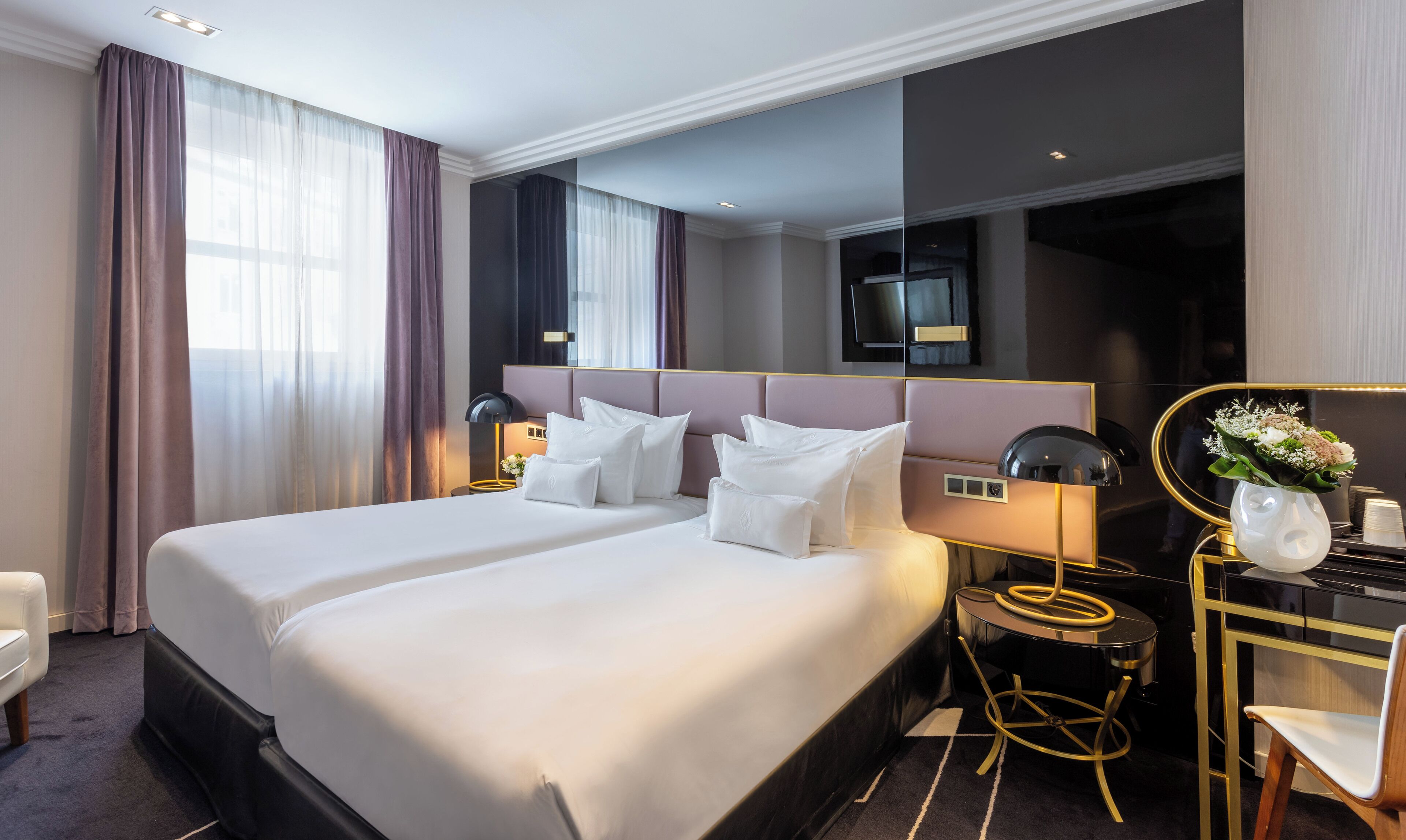 classic double room | hypo-allergenic bedding, in-room safe, soundproofing, free wifi