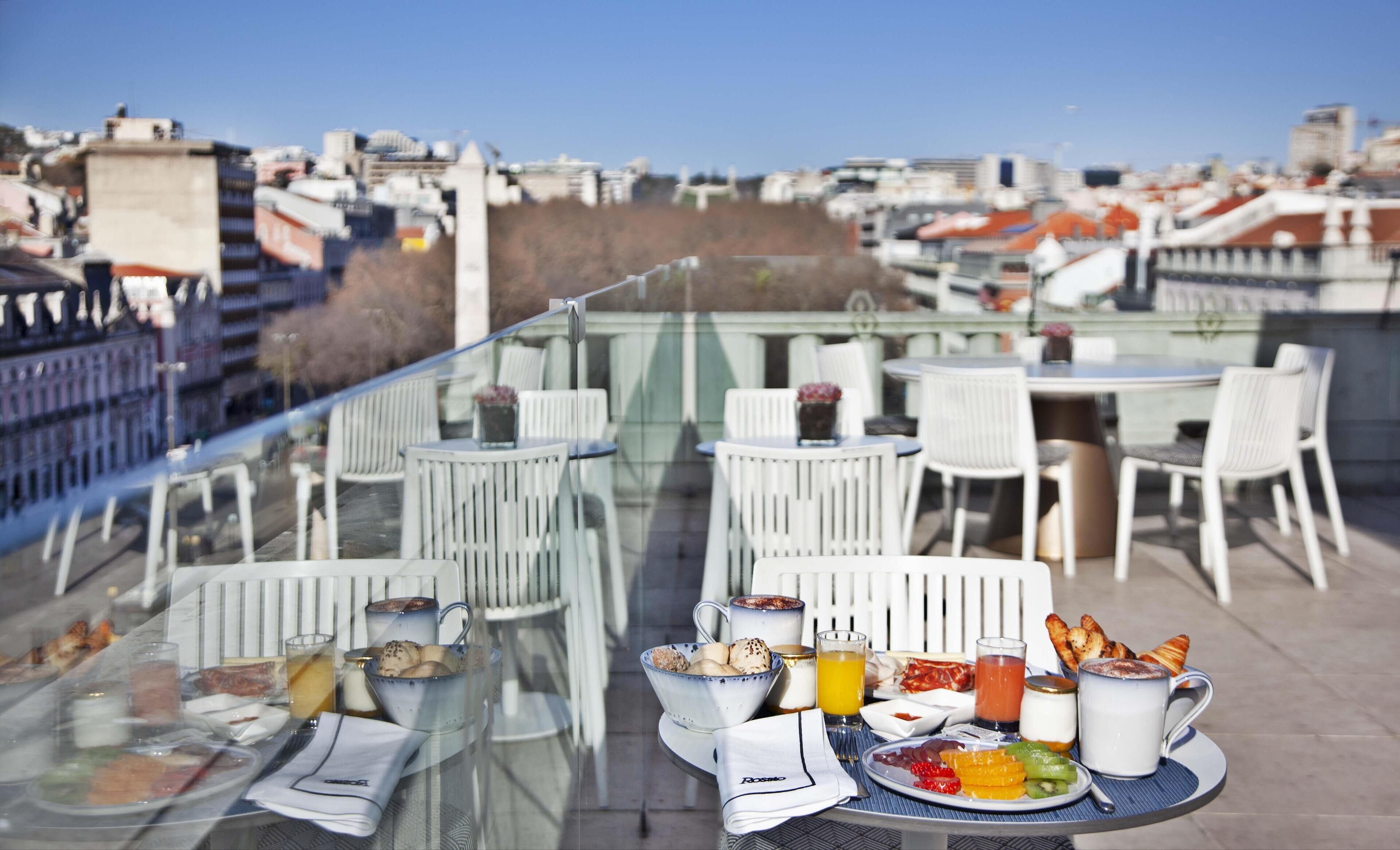Daily buffet breakfast (EUR 25 per person)