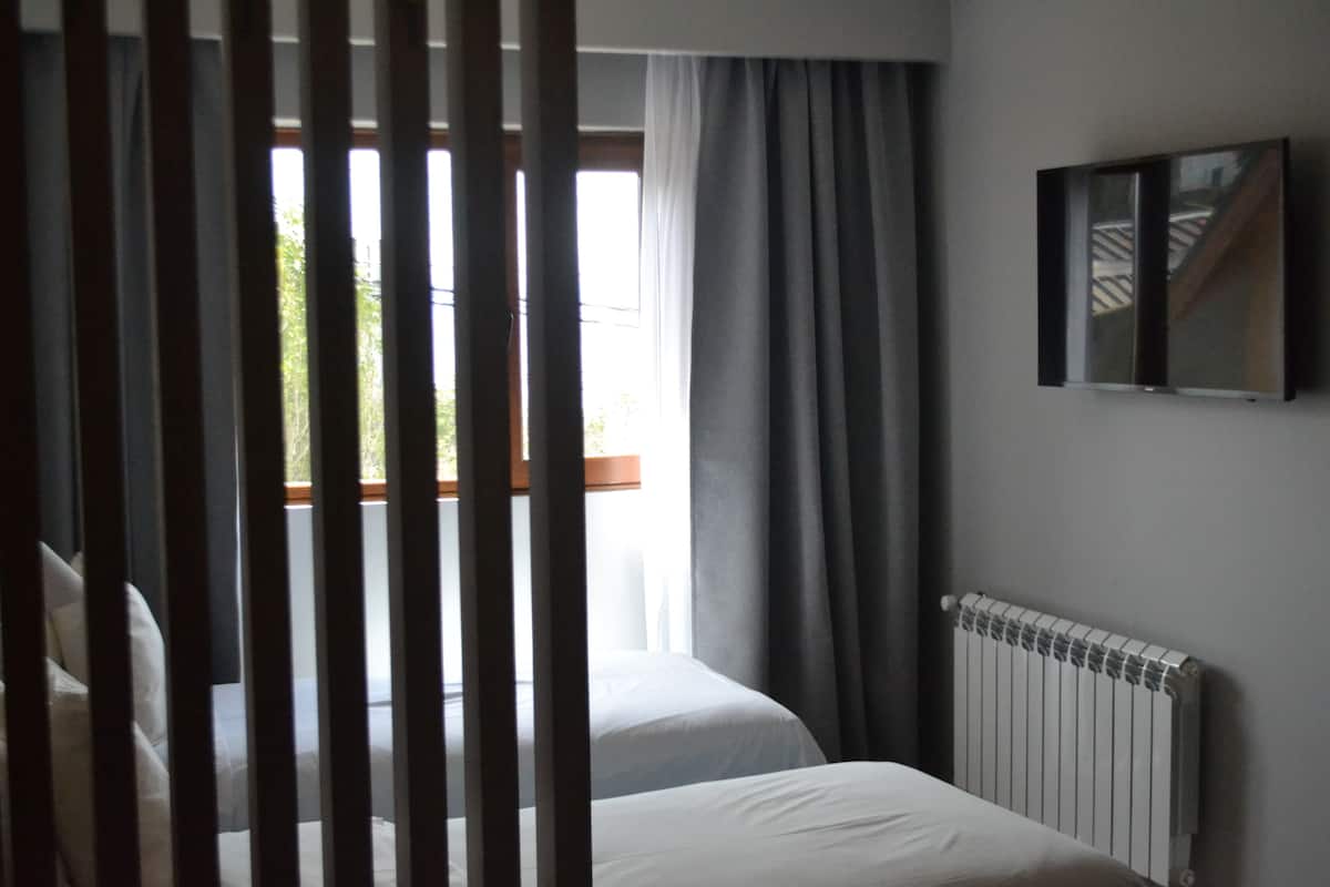 Quadruple Room, Canal View
