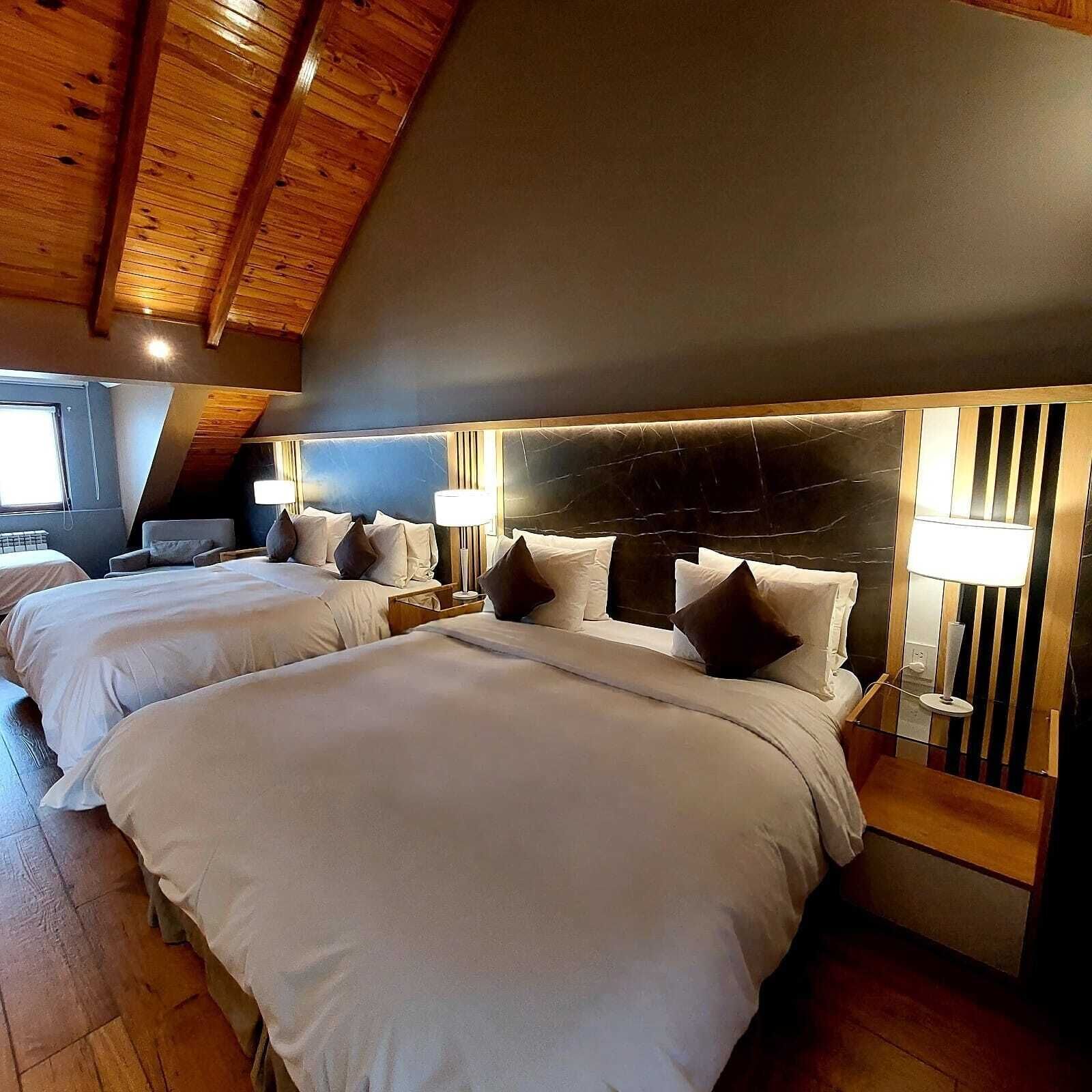 Cobertura família, várias camas, vista para o canal | Roupas de cama premium, camas Tempur-Pedic, frigobar, cofres nos quartos