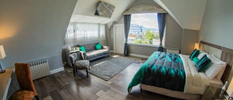 Superior Studio Suite, Bay View | Premium bedding, Tempur-Pedic beds, minibar, in-room safe