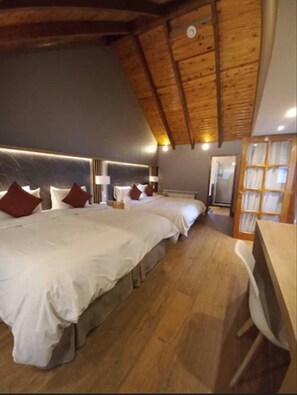Family Penthouse, Multiple Beds, Canal View | 1 bedroom, premium bedding, Tempur-Pedic beds, minibar