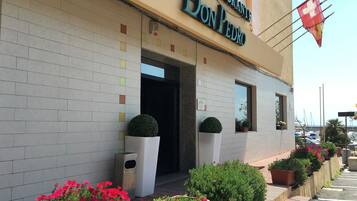 Majoituspaikan sisäänkäynti