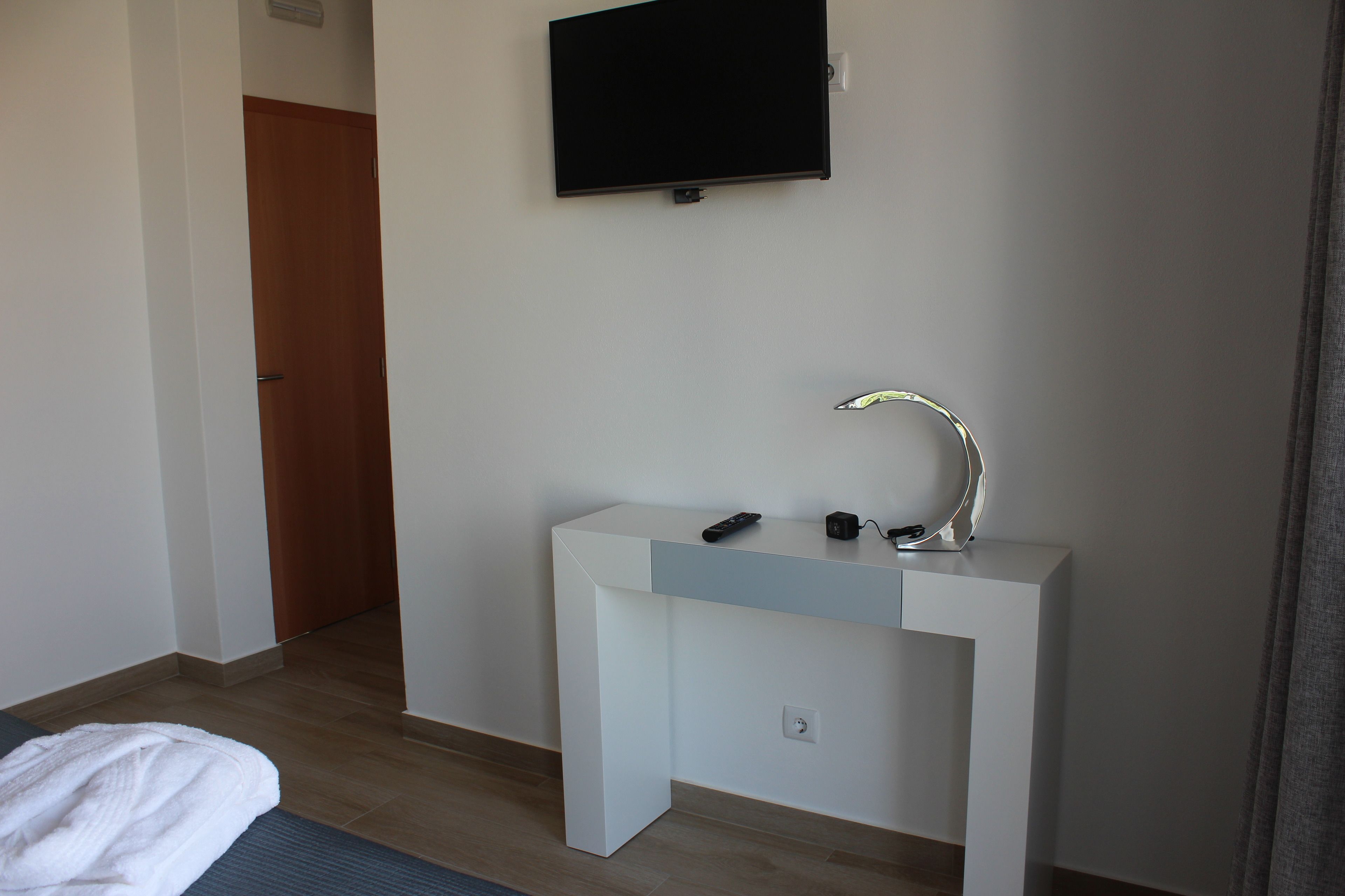 superior double or twin room, 1 bedroom, accessible, annex building | room amenity