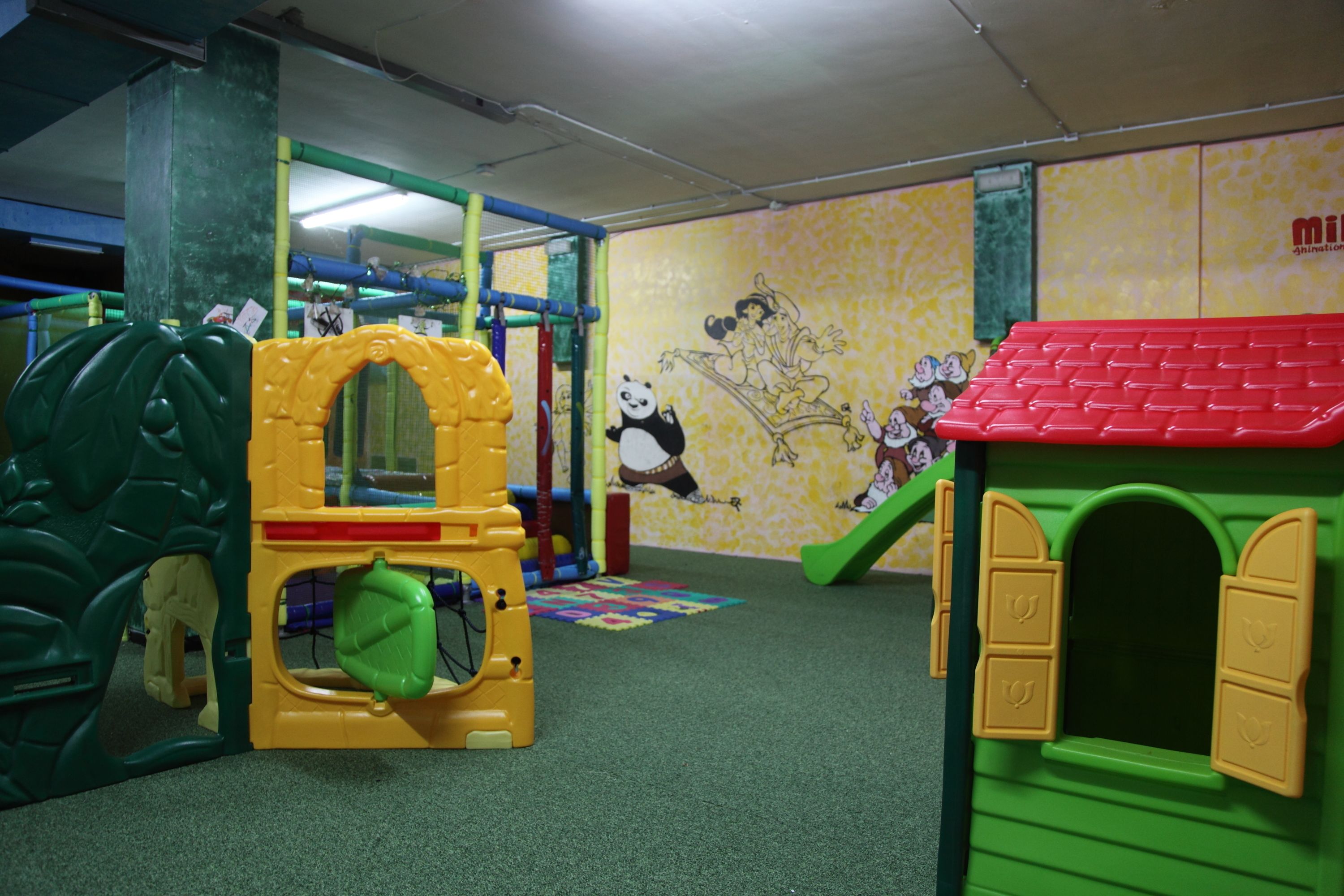 children’s play area – indoor