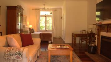 Verandah Suite | Living area