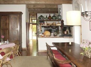 Daily buffet breakfast for a fee - Rectoral de Cobres 1729 (Vilaboa)