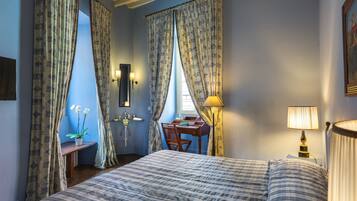 Camera Doppia Comfort Con Bagno Privato Esterno | Biancheria da letto di alta qualità, una cassaforte in camera