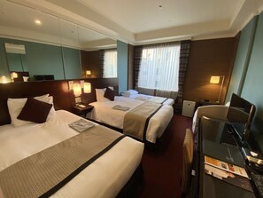 高档床上用品、办公桌、遮光窗帘、隔音