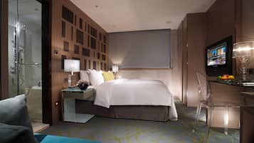 Deluxe Double or Twin Room | Free minibar, in-room safe, desk, iron/ironing board (on request)