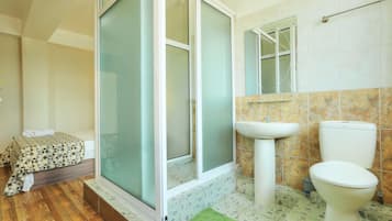 Badkamer met douche