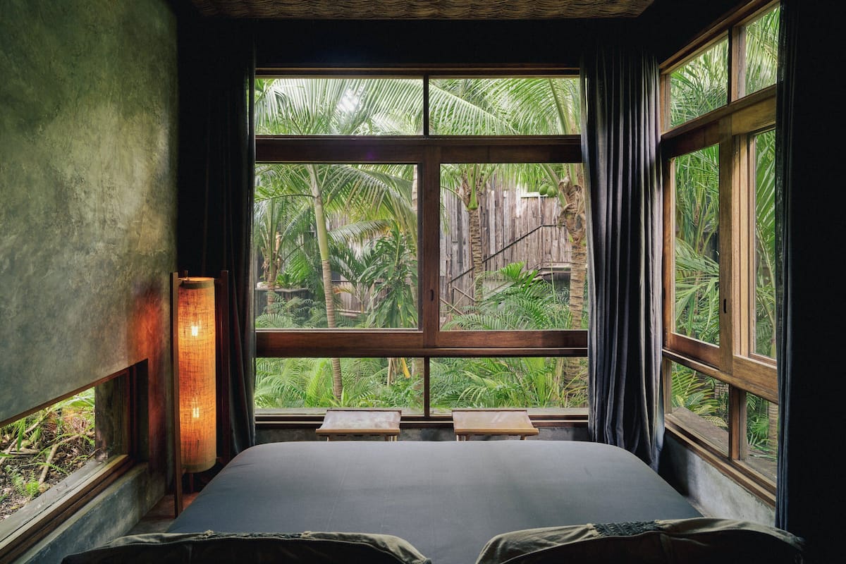 Suite (Air Suite with Plunge Pool) | 1 bedroom, in-room safe, individually furnished, blackout curtains