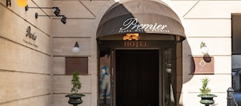 Plaza Hotel Premier