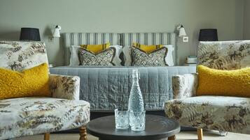 Flat-screen TV, iPod dock