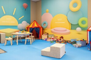 Children’s play area – indoor