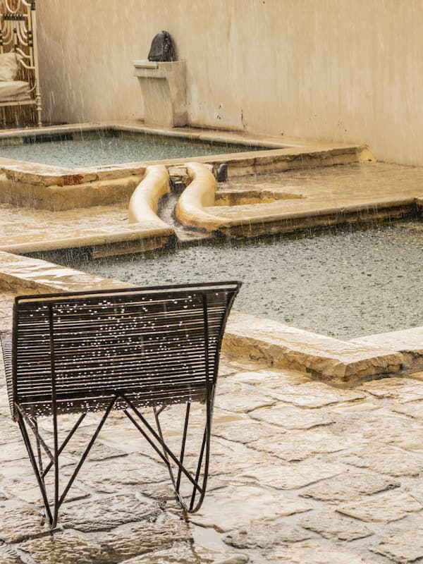 Couples treatment rooms, hot tub, steam room, hot springs, Turkish bath