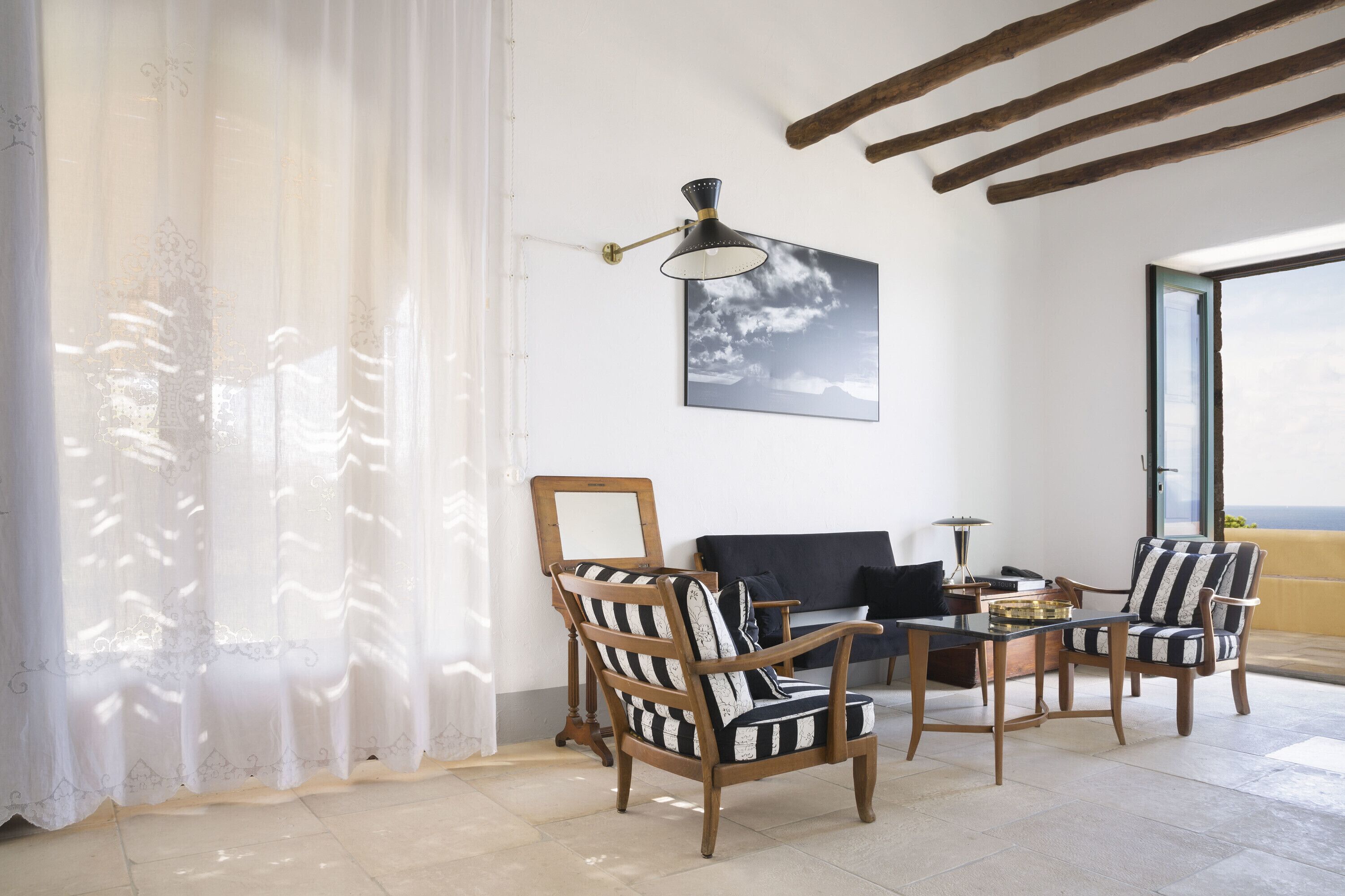 villa (suite) | living area