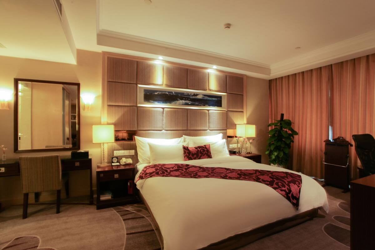 Chambre Exécutive | Literie de qualité supérieure, matelas Select Comfort, minibar