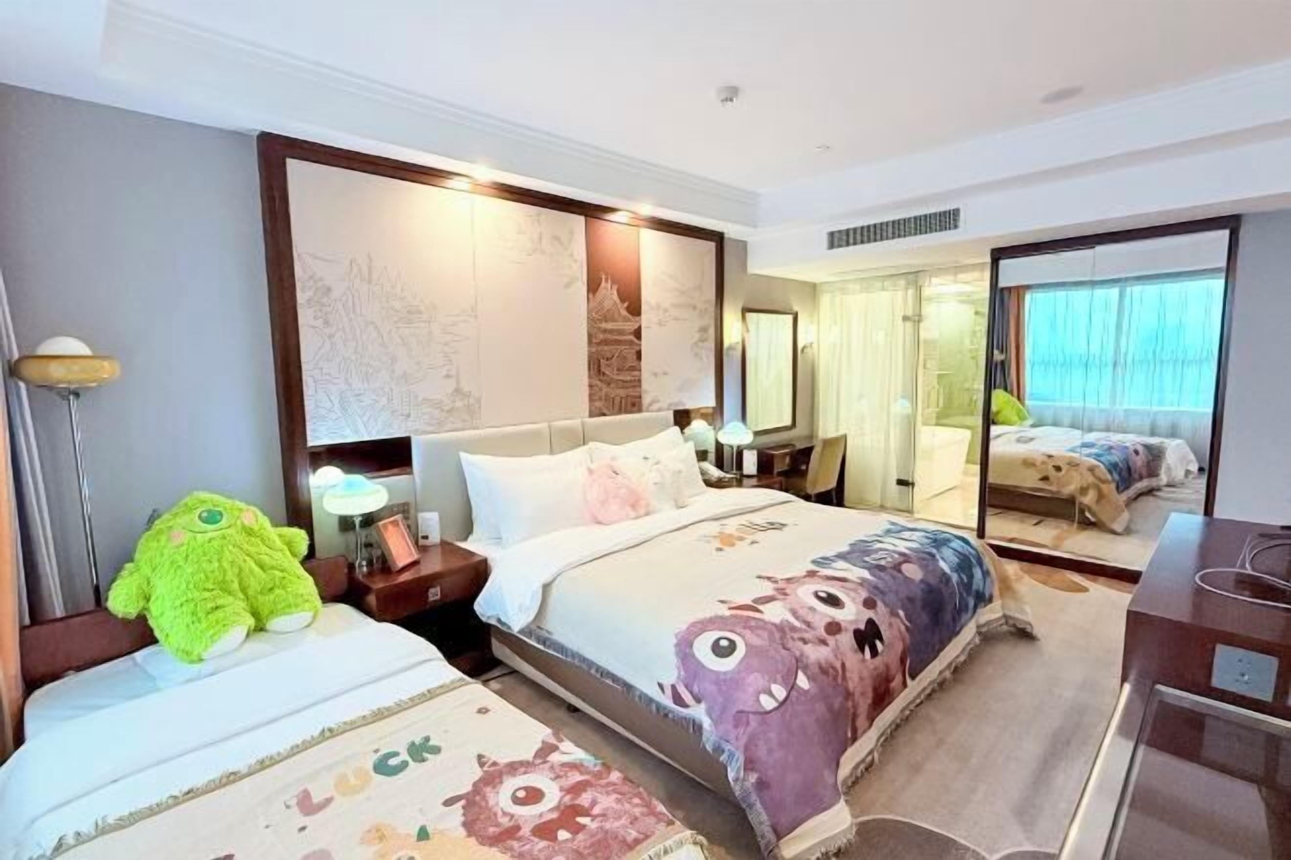 Premium bedding, Select Comfort beds, minibar, in-room safe