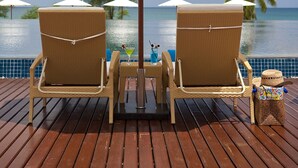 Poolside bar - Splash Beach Resort, Maikhao Phuket (Mai Khao)