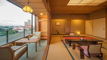 Habitación estándar (Japanese Style) | 1 dormitorio, caja fuerte, escritorio y cortinas opacas