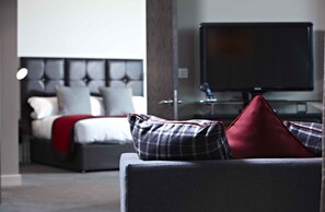 Executive Room, 1 King Bed | Premium bedding, in-room safe, individually decorated - Brooklands Hotel (Weybridge)