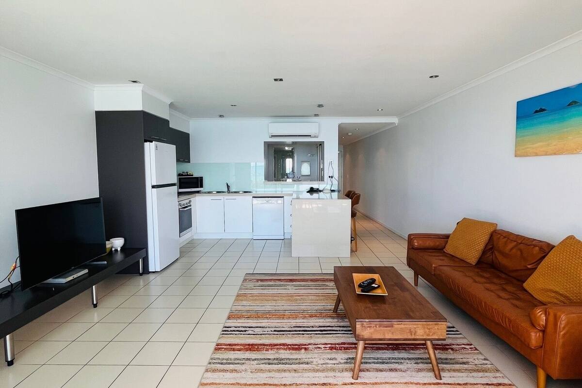 1 bedroom water view spa apartment | living area | mp3 dock