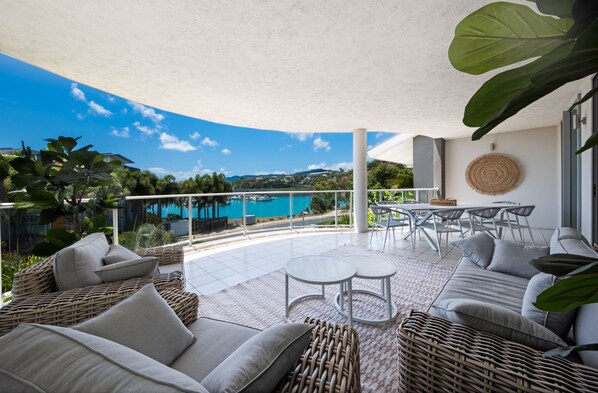 Four Bedroom Two Level Top Floor Luxe Spa Penthouse | Terrace/patio