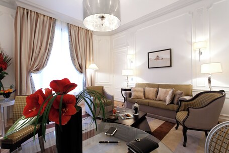 Majestic Hotel SPA Champs Elysees - Image 56